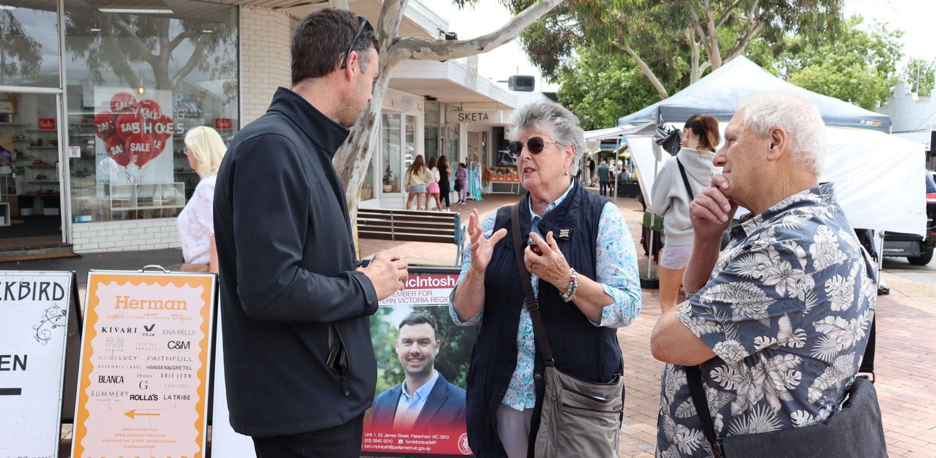 Volunteer Main Image